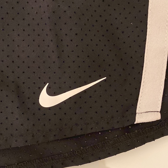 Nike running shorts- mesh with drawstring - Picture 6 of 11